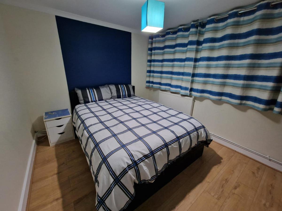 Snoozeden Chalvey, Slough Apartamento Exterior foto
